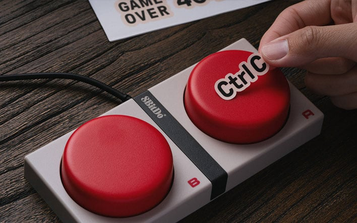 A pair of large Mashable buttons, produced by 8bitdo A pair of large Mashable buttons, produced by 8bitdo