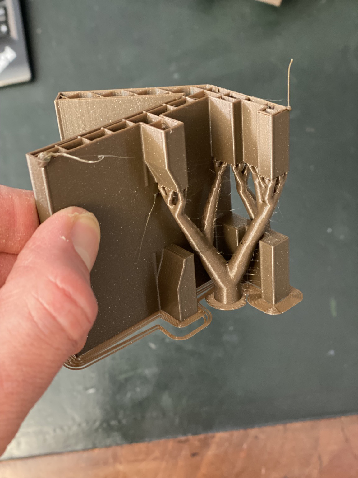 Tree-like organic supports from a 3d printing slicer